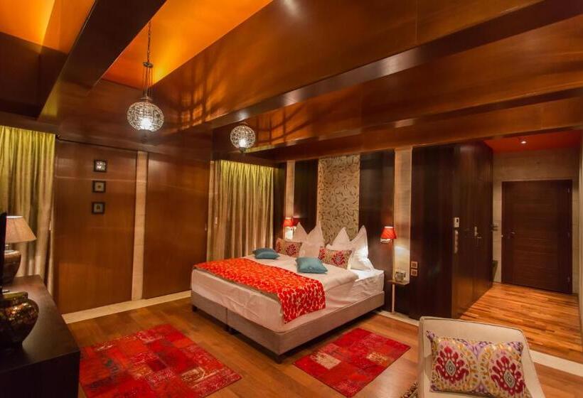 Президентский Люкс, Mala Garden Design