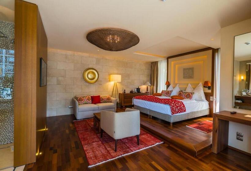 Люкс, Mala Garden Design