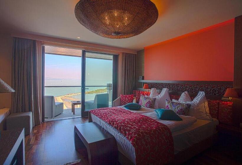 Номер Deluxe Вид на Озеро, Mala Garden Design