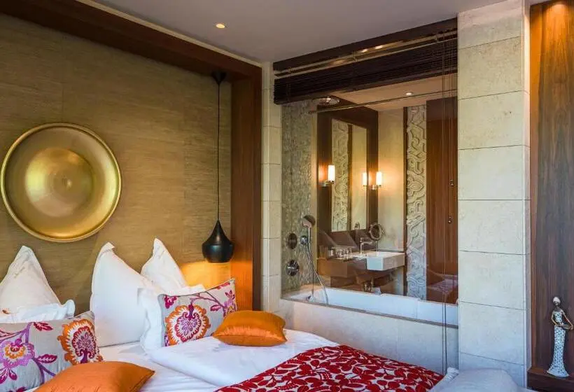 اتاق لوکس, Mala Garden Design