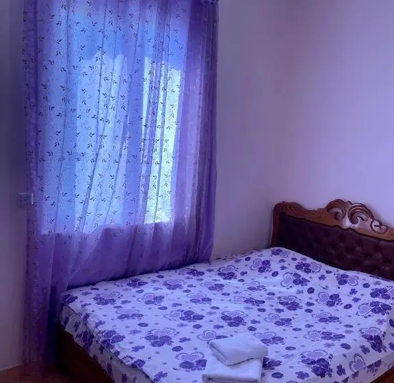 スタンダードシングルルーム, Noravank B&b