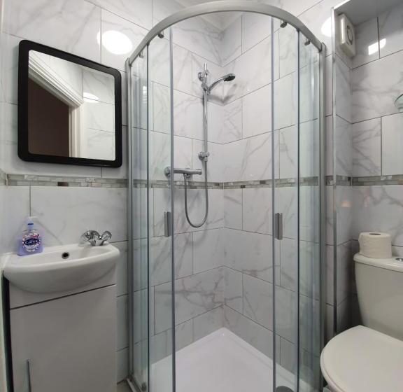 Номер Deluxe, Victoria Lodgings London