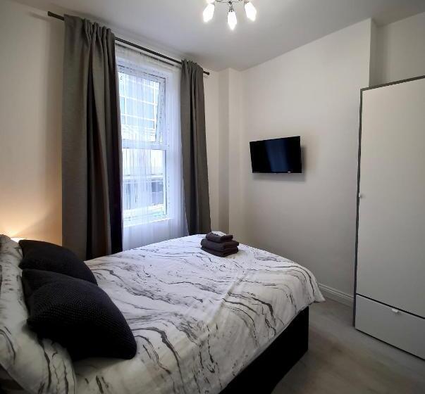 标准间, Victoria Lodgings London