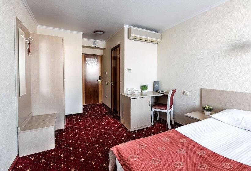 标准间, Amaks Congress