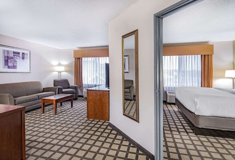 디럭스 스위트, Baymont By Wyndham Gurnee