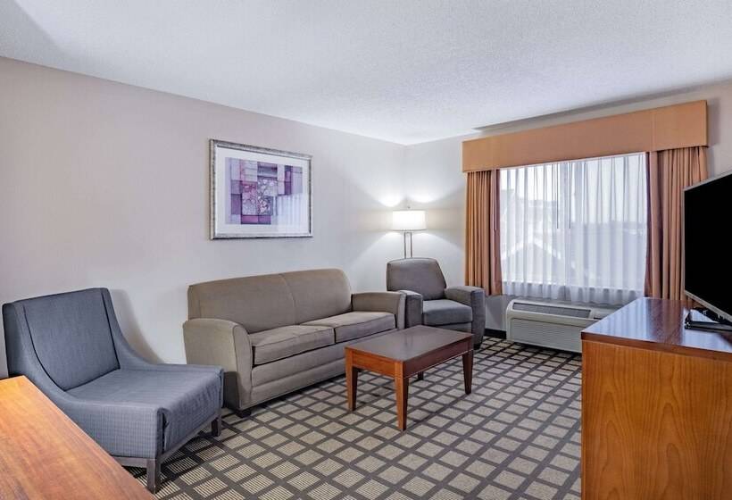 디럭스 스위트, Baymont By Wyndham Gurnee