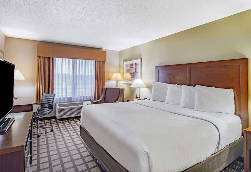 디럭스 스위트, Baymont By Wyndham Gurnee