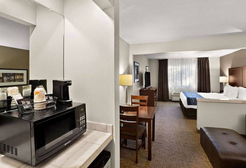 جناح, Comfort Inn Lacey  Olympia