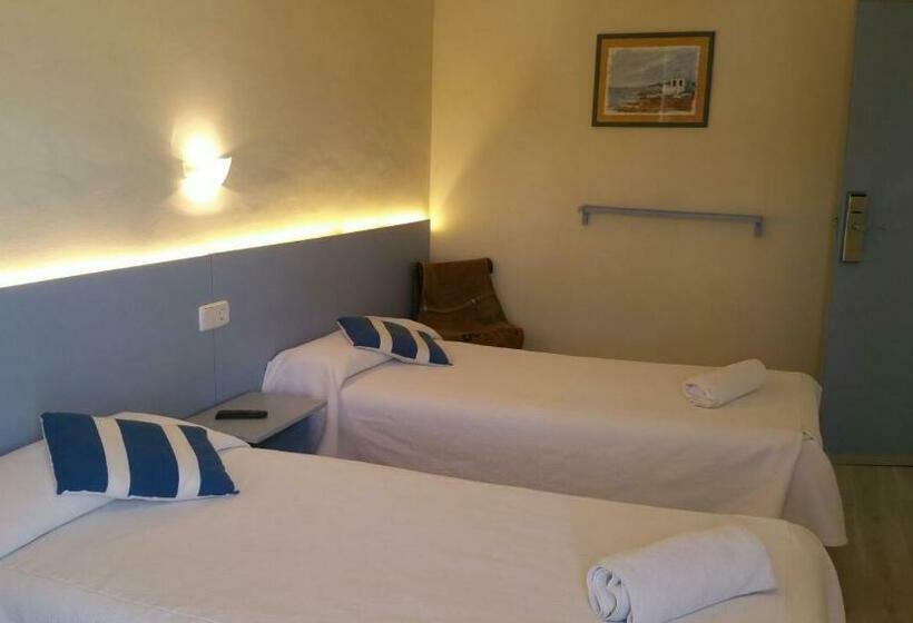 غرفة قياسية ثلاثية, Del Mar