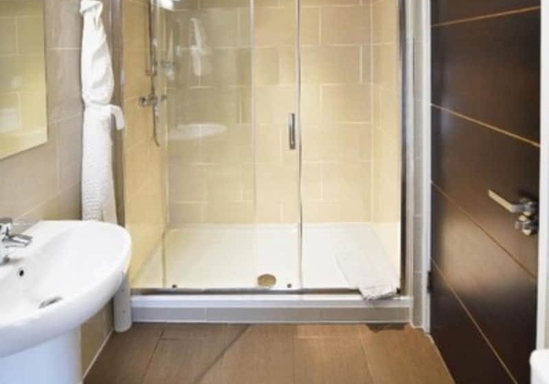 スタンダードルーム, Duke Of Normandie