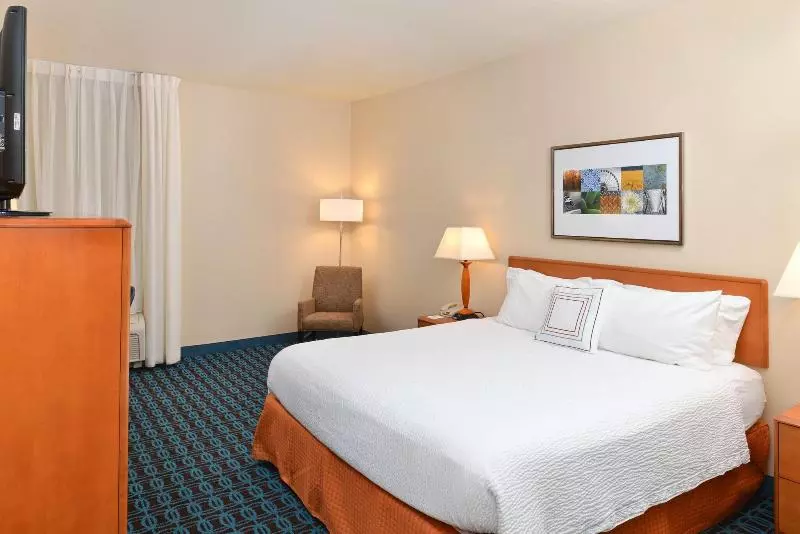 Standard-huone King-vuode, Fairfield Inn And Suites By Marriott Elk Grove