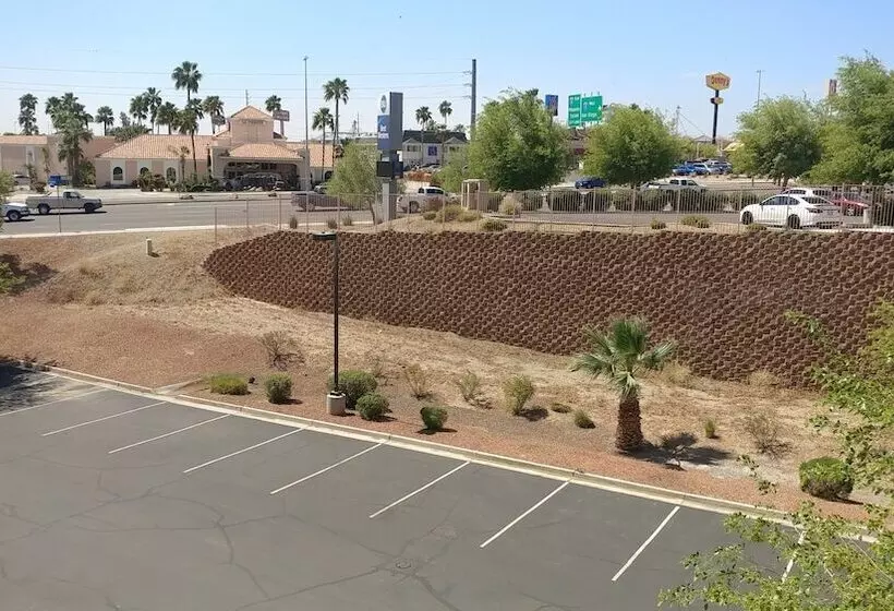 ２ダブルベッドのスタンダードルーム, Hampton Inn & Suites Yuma