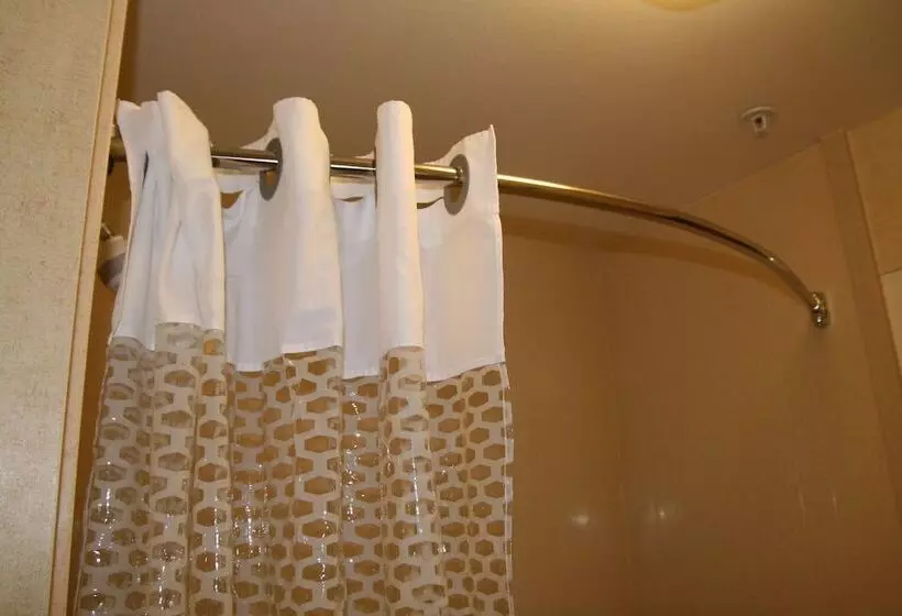 سوییت, Hampton Inn & Suites Barstow