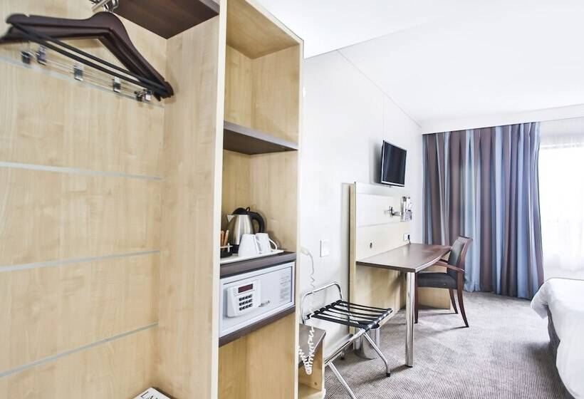 스탠다드 룸, Holiday Inn Express Sandton Woodmead, An Ihg