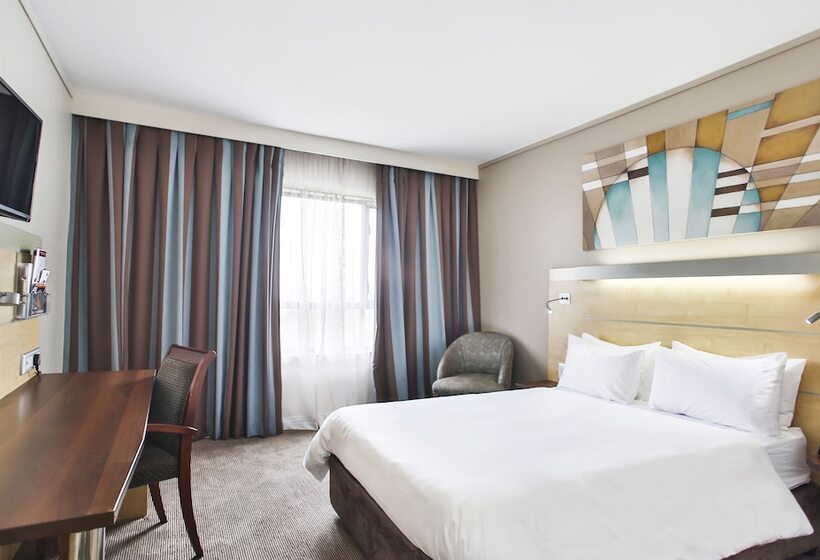 스탠다드 룸 더블 침대, Holiday Inn Express Sandton Woodmead, An Ihg