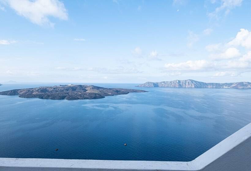 Номер Стандартный с Видом, Loucas On The Cliff