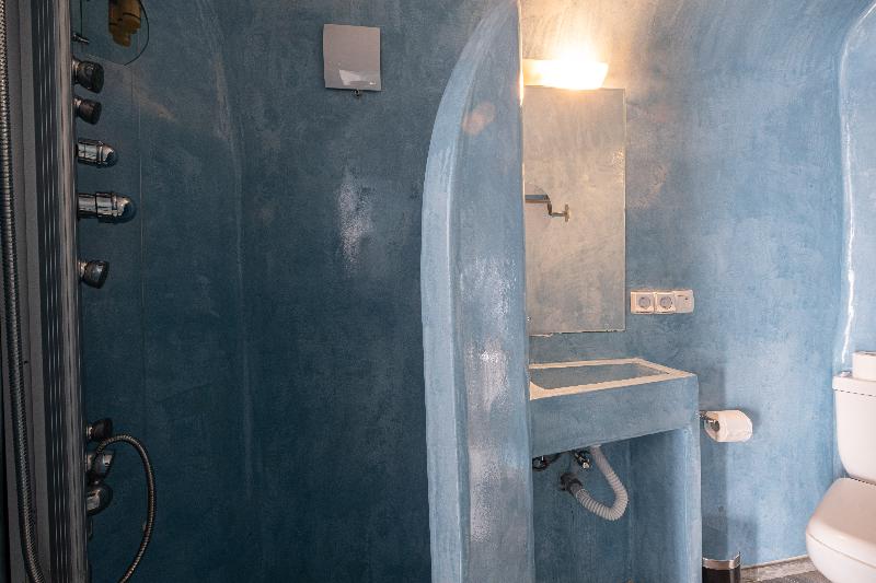 Номер Стандартный с Видом, Loucas On The Cliff