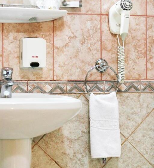 חדר סטנדרט יחיד, Premier