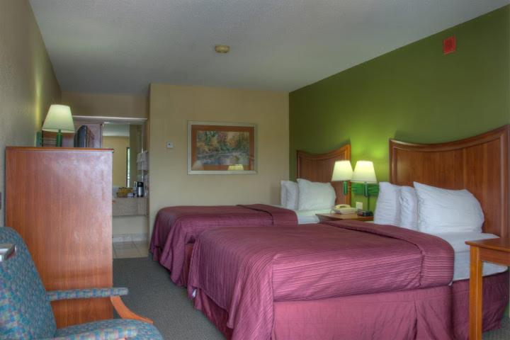 اتاق استاندارد با 2 تخت دوبل, Quality Inn Merchants Drive