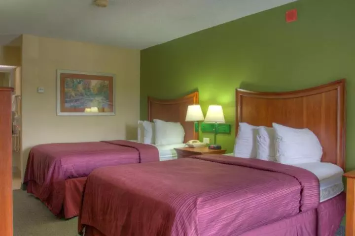 ２ダブルベッドのスタンダードルーム, Quality Inn Merchants Drive