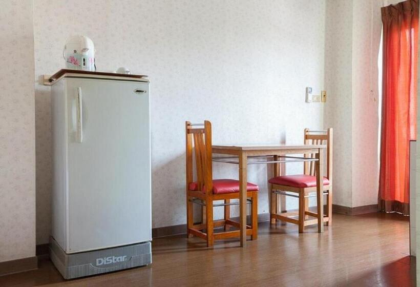 اتاق سوپریور, The Aiyapura Bangkok