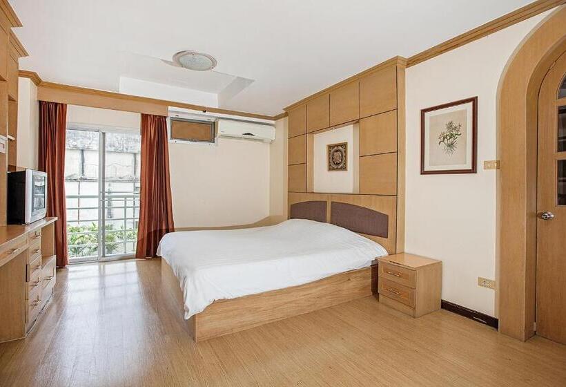 سوییت اجرایی, The Aiyapura Bangkok