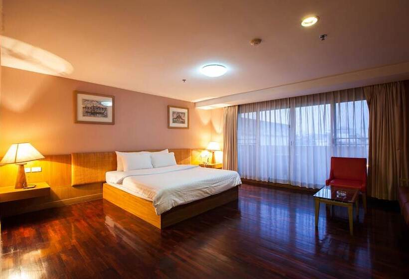 اتاق اجرایی, The Aiyapura Bangkok