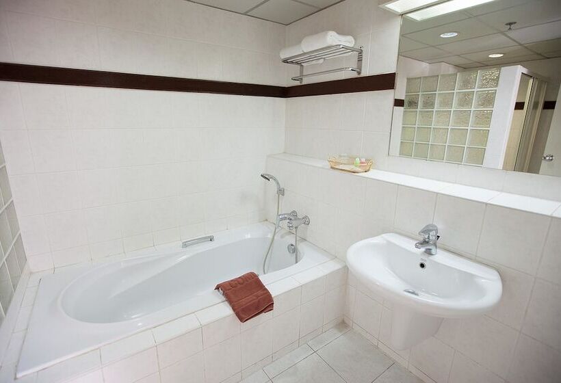 Quarto Executivo, The Aiyapura Bangkok
