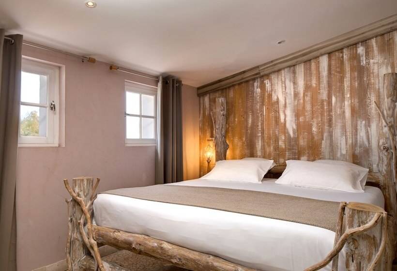 جناح جونيور, Vila De La Mar & Spa