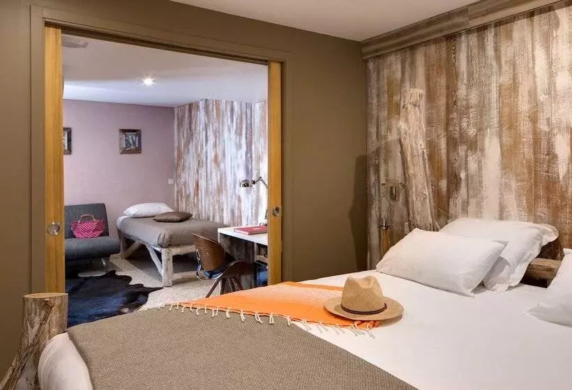 سوییت جونیور, Vila De La Mar & Spa
