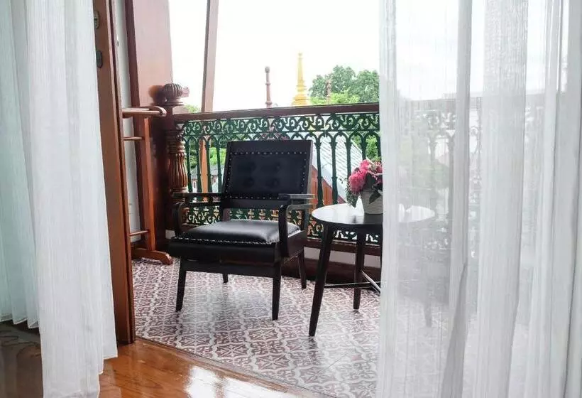اتاق لوکس با تخت بزرگ, Sunday Villa Sirilanna