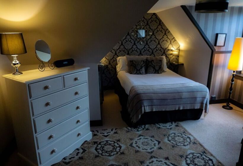 חדר סטנדרט לשלושה, Yann's At Glenearn House