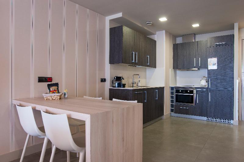 带1个卧室的带阳台的公寓, Irenaz Resort Apartamentos