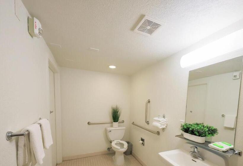 غرفة قياسية لذوى الاحتياجات الخاصة, The Jackson Southtown