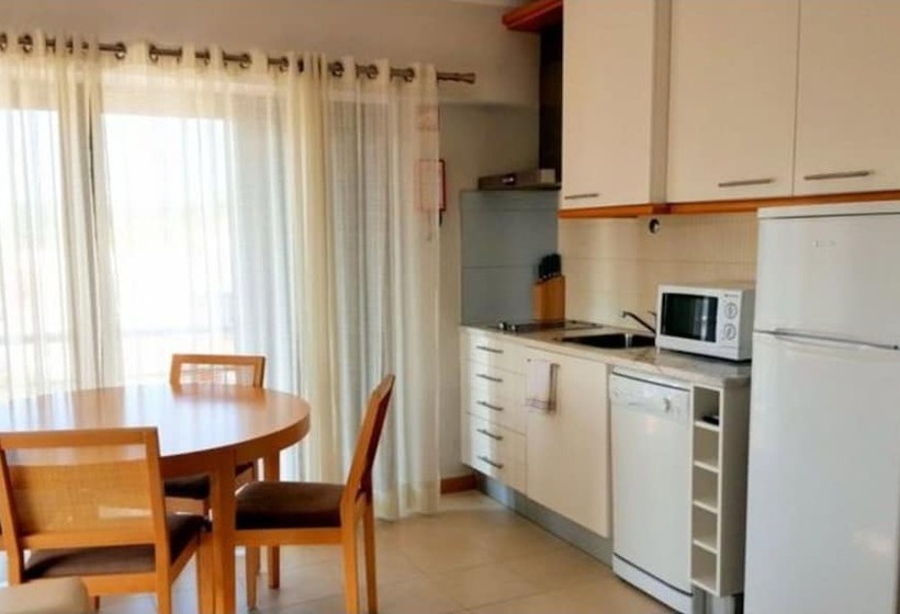 דירת חדר, Vicentina