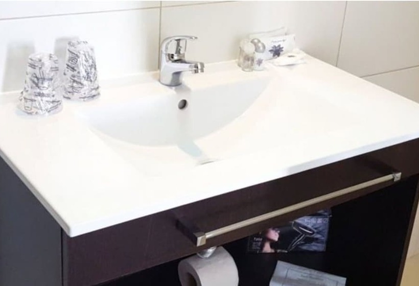 דירת חדר, Vicentina