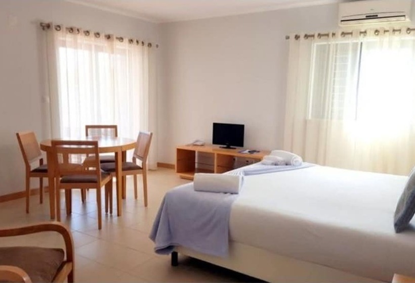 דירת חדר, Vicentina