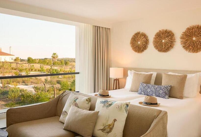 ویلای 3 خوابه با استخر, Octant Evora