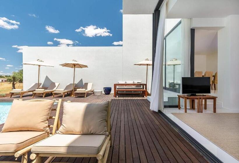 ویلای 2 خوابه, Octant Evora