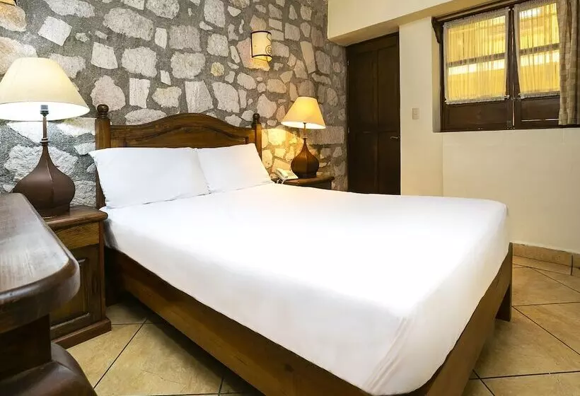 اتاق استاندارد, Casa Del Virrey Hotel And Suites