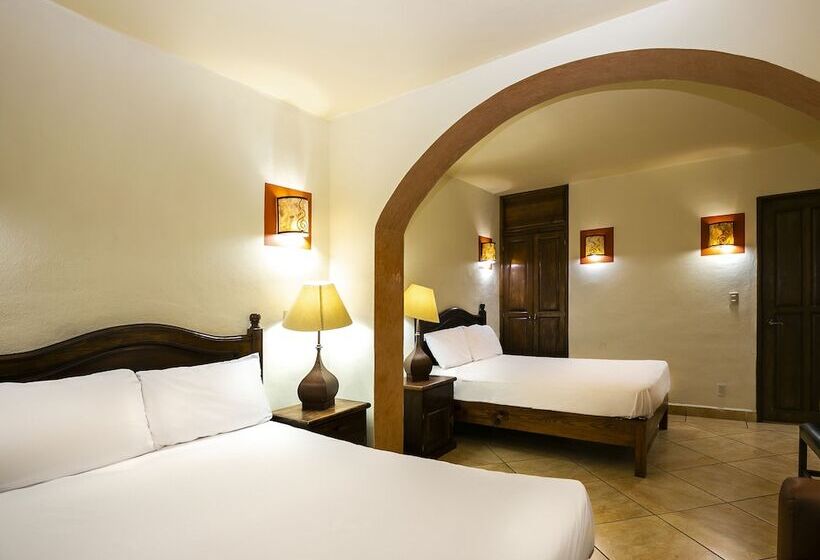 חדר סטנדרט לארבעה, Casa Del Virrey Hotel And Suites