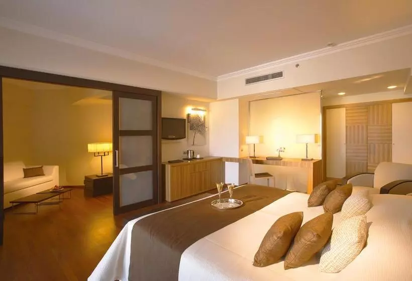 ジュニアスイートクラブ シービュー, Elysium Resort & Spa