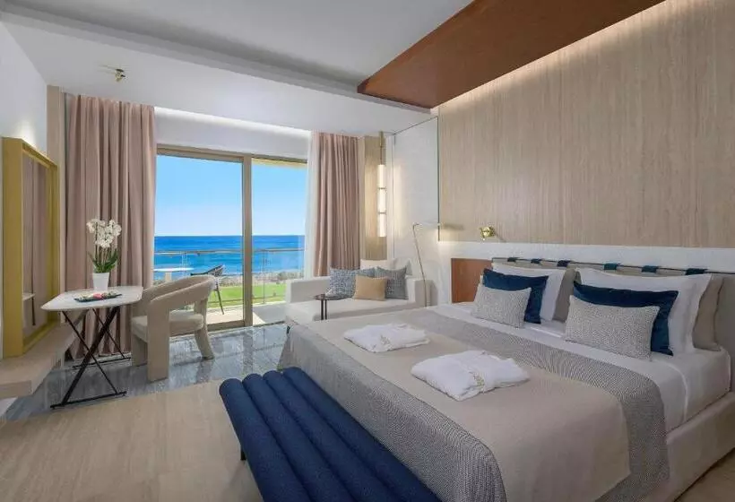 オーシャンビューのプレミアムルーム。, Elysium Resort & Spa