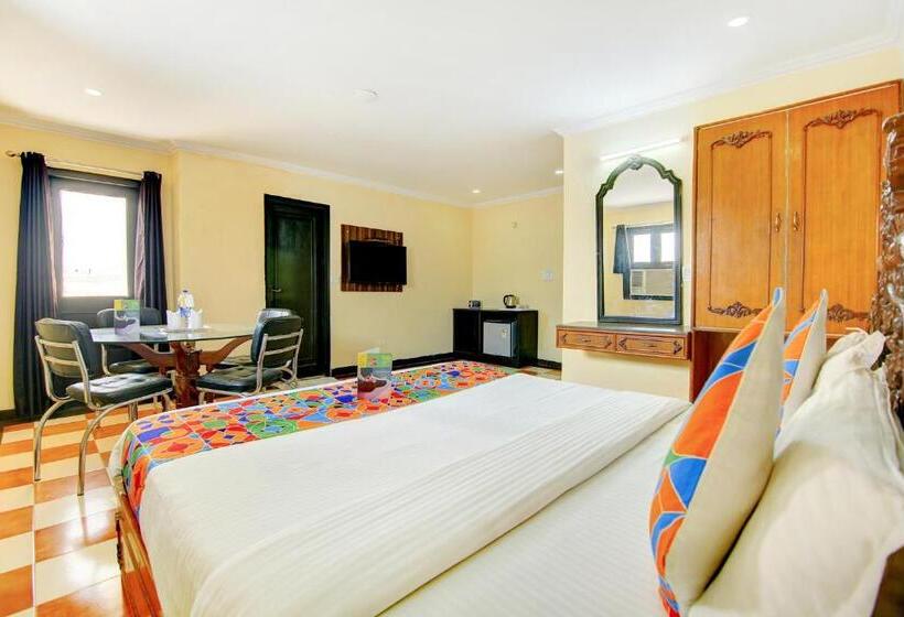 Deluxe Rum, Fabhotel Le Heritage Karol Bagh