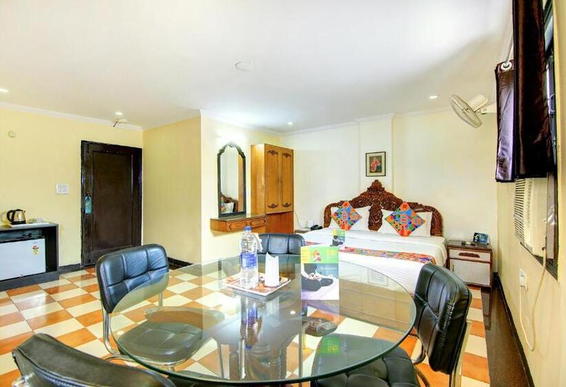 Deluxe Rum, Fabhotel Le Heritage Karol Bagh