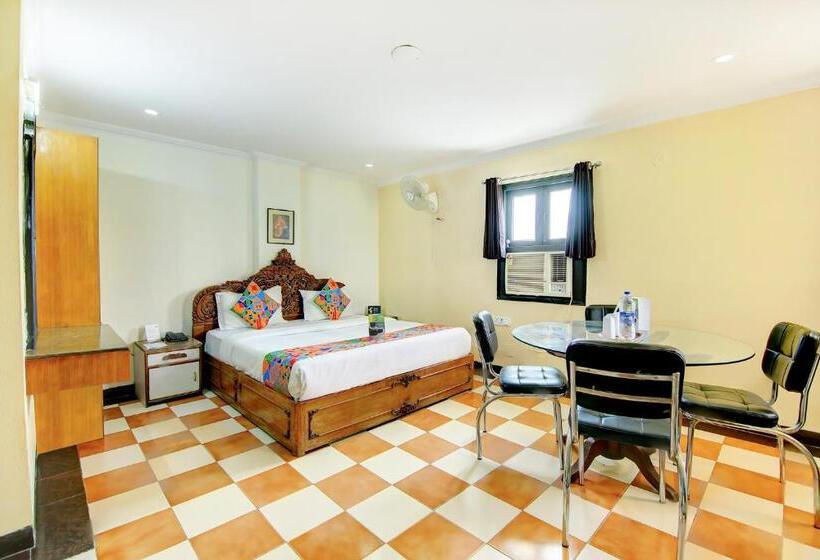 Deluxe Rum, Fabhotel Le Heritage Karol Bagh