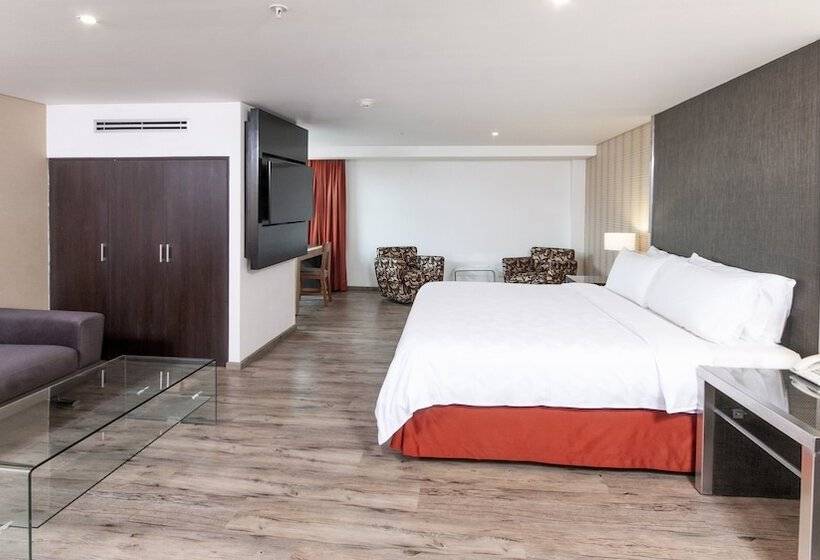 Suíte, Holiday Inn Buenavista, An Ihg