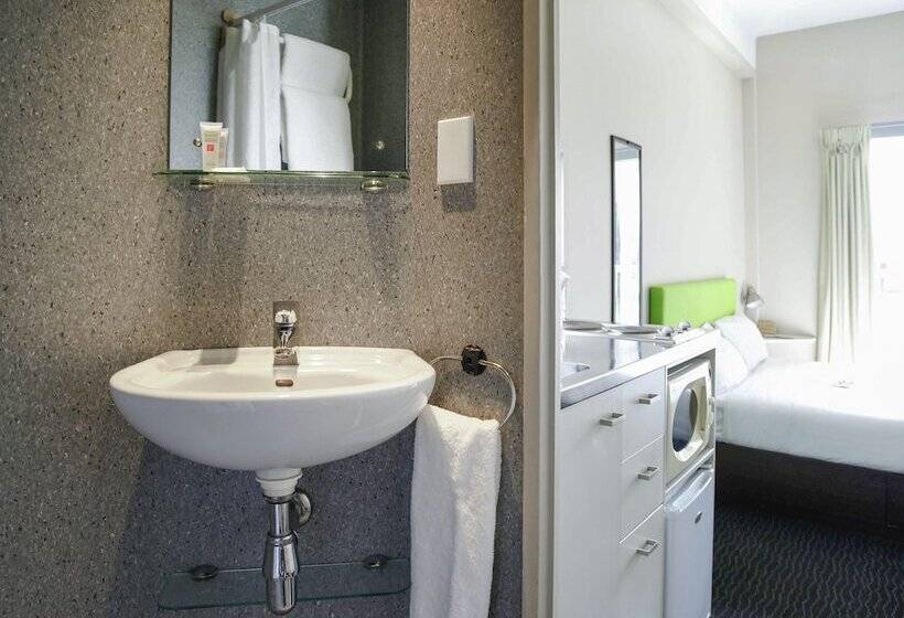 デラックススタジオ, Ibis Budget Auckland Central