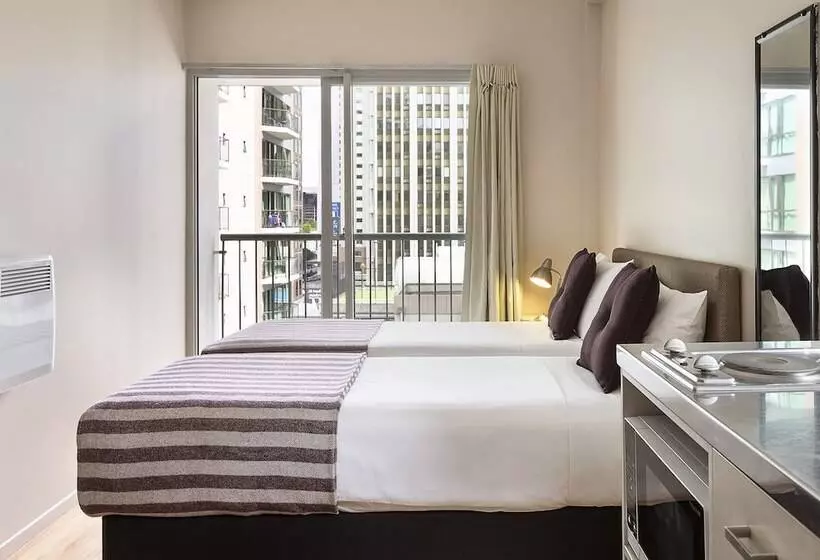 استودیوی استاندارد, Ibis Budget Auckland Central