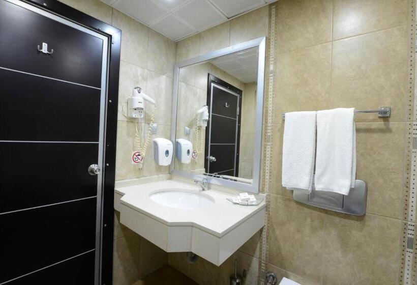 اتاق استاندارد یک نفره, Ismira